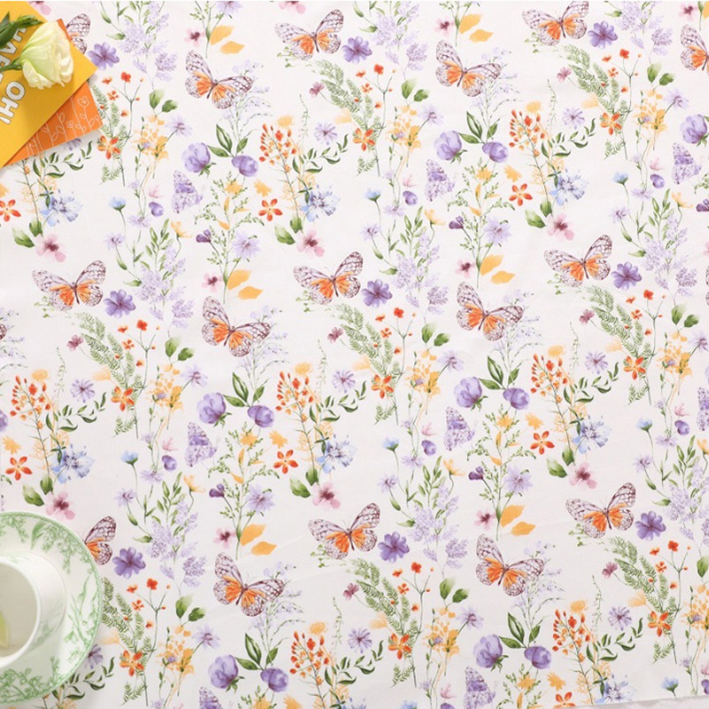 ผ้าคอตตอน 100% ทอทวิล หน้ากว้าง1.6 เมตร พิมพ์ลายผีเสื้อ ตัดขายเป็นเมตร