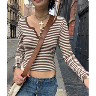 PREORDER พรีออเดอร์ BRANDY MELVILLE ZELLY LONG SLEEVE STRIPE TOP (NEW WITH TAG AUTHENTIC)