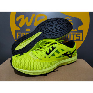 รองเท้า MIZUNO WAVE SONIC 2 ( สินค้าลิขสิทธิ์แท้ 100 % )