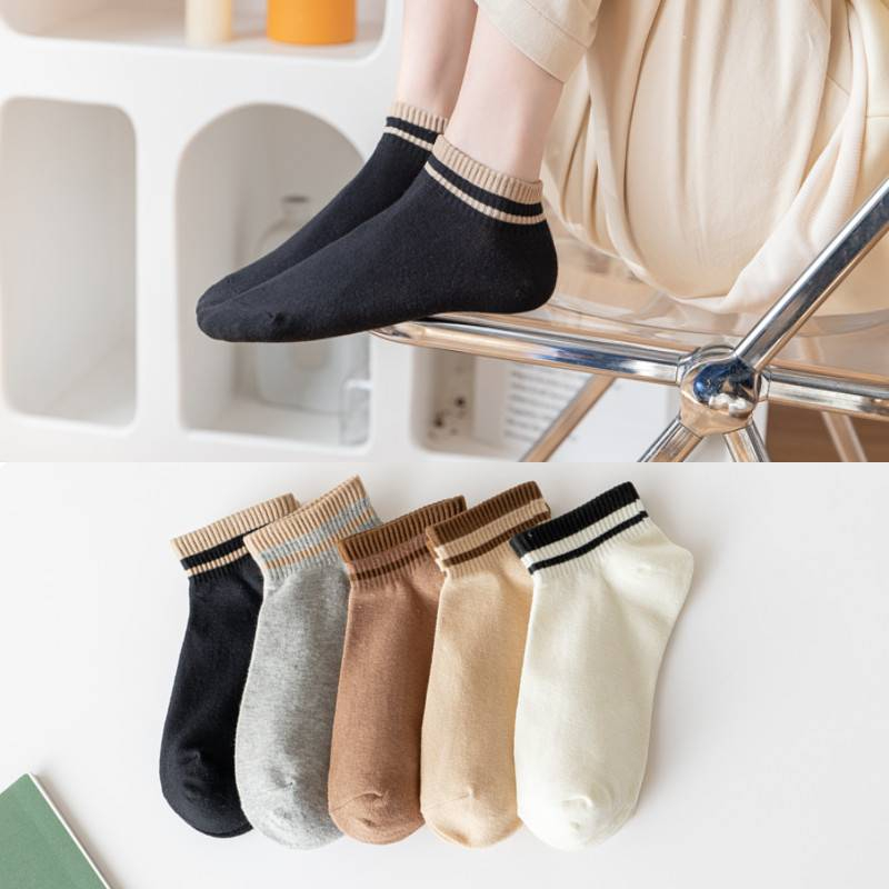 (พร้อมส่ง) ถุงเท้าโทนสีเบจข้อสั้น  ลายขีด2เส้น