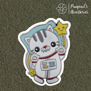 ʕ •ᴥ•ʔ ✿ พร้อมส่ง : เข็มกลัดลายแมวขาวนักบินอวกาศ | White Cat Astronaut Enamel Brooch Pin.