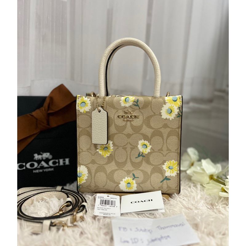 Coach มือ2 แท้🇺🇸💯COACH C3599 MINI CALLY CROSSBODY IN SIGNATURE CANVAS WITH DAISY PRINT  IM/LIGHT KHA