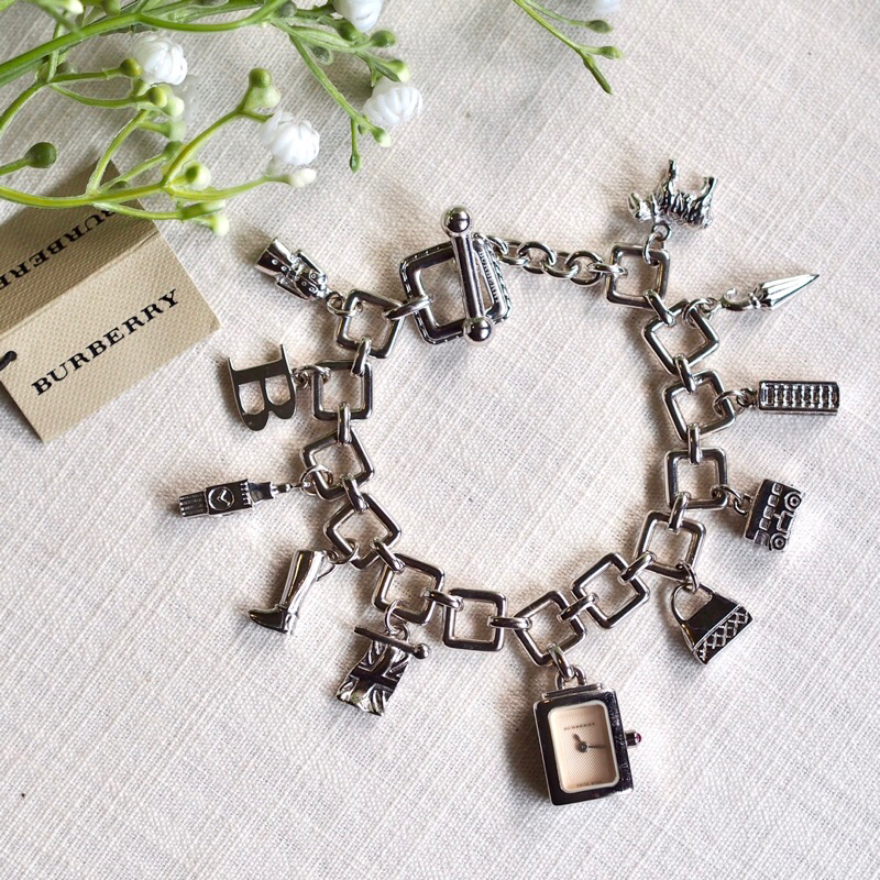 นาฬิกา สร้อยข้อมือ Burberry เงินแท้ มือสอง