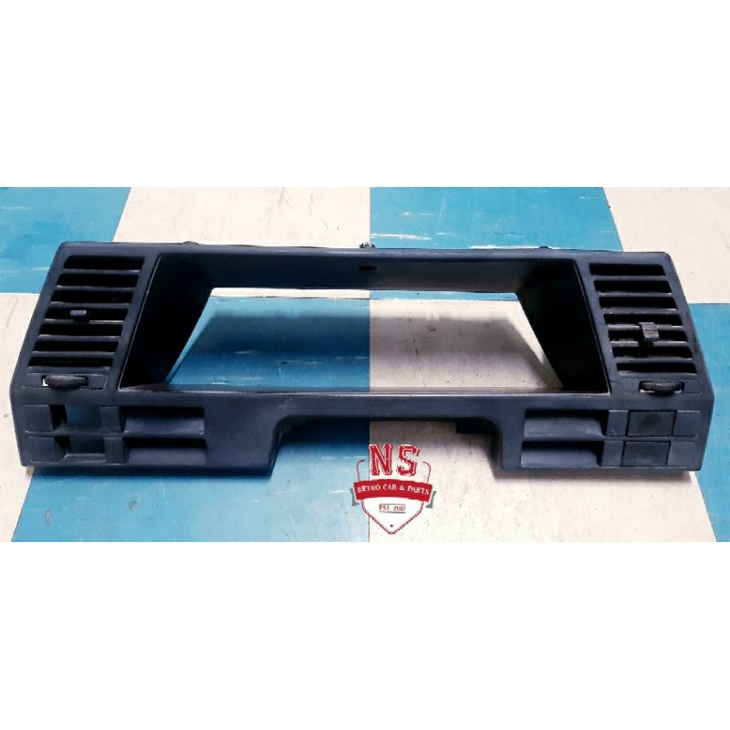 กรอบจอไมล์ nissan sentra b12, rz1