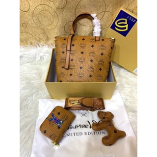 กระเป๋า​สะพาย​ข้าง​ Mcm