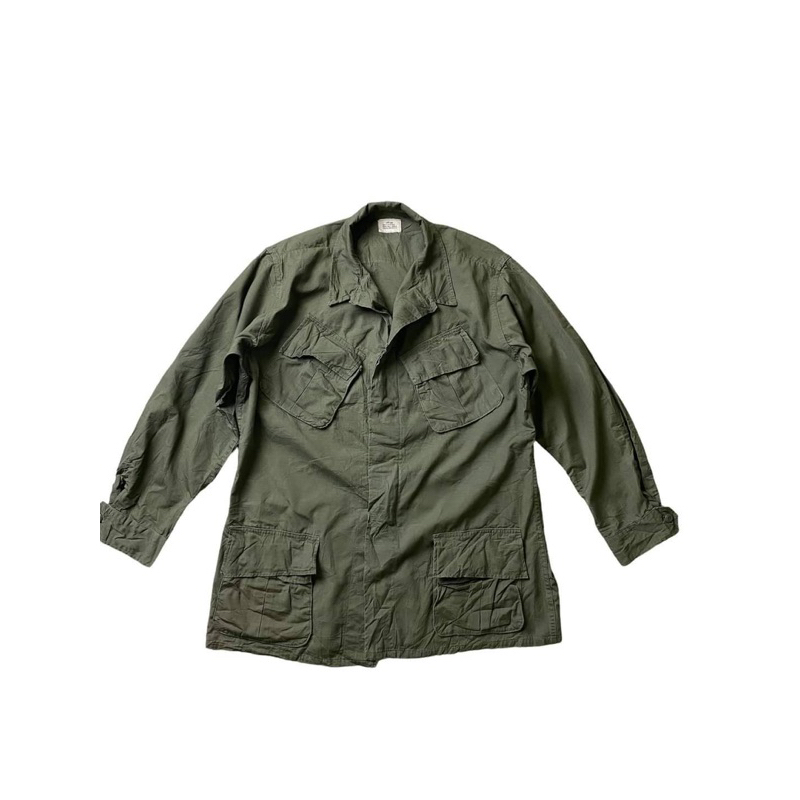 เสื้อทหารกระเป๋าเฉียง
