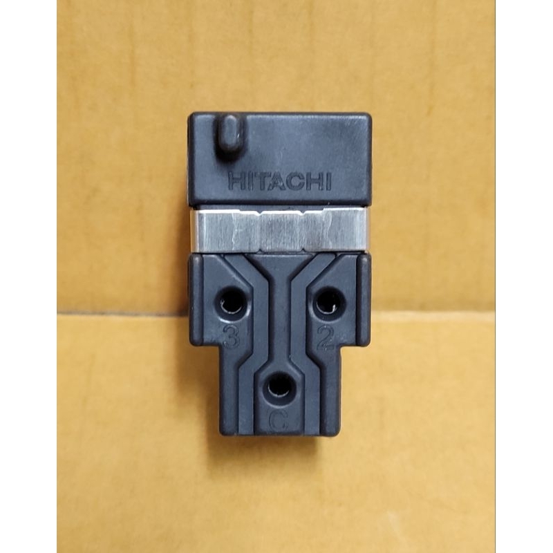 รีเลย์ตู้เย็น Hitachi 3ขา Relay  ฮิตาชิ ราคา ถูกที่สุด ดีลบีเคเค แกลเลอรีภาพที่ 2