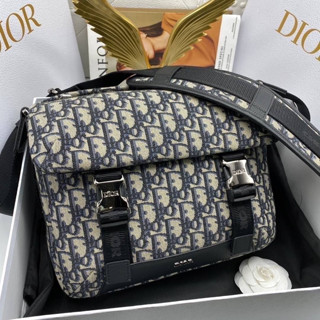 กระเป๋าสะพายข้าง Dior  งาน Vip  งานใช้สลับแท้เทียบแท้ size 28cm boxset✨