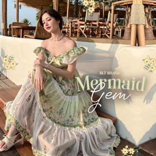 R22 Mermaid gem  : Maxi Dress เดรสยาวสีมัทชะพริ้วปลิวสวย