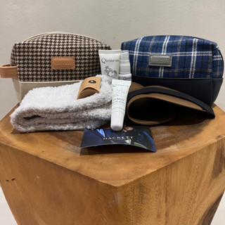 (ของใหม่) กระเป๋า HACKETT Amenity Kit กระเป๋า พรีเมียม HACKETT London หรูหรา ดูดี  พร้อมอุปกรณ์ by Turkish Airways