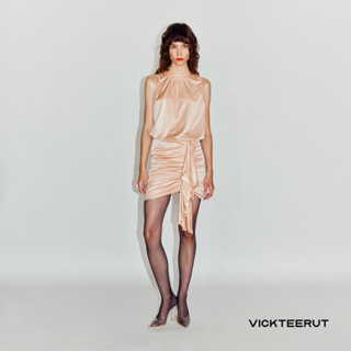 VICKTEERUT Sleeveless Drape Satin Mini D เดรสแขนกุด ผ้าซาติน จับเดรป