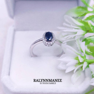 D6485 แหวนพลอยไพลินแท้ ( Blue sapphire ) ตัวเรือนเงินแท้ 925 ชุบทองคำขาว ไซส์ 57 แก้ไซส์ 150 บาทค่ะ