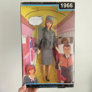 Barbie 1966 Pan American airwayรองเท้าหาย 1 ข้าง แต่จะหาที่ใกล้เคียงเพิ่มให้คู่นึงค่ะ