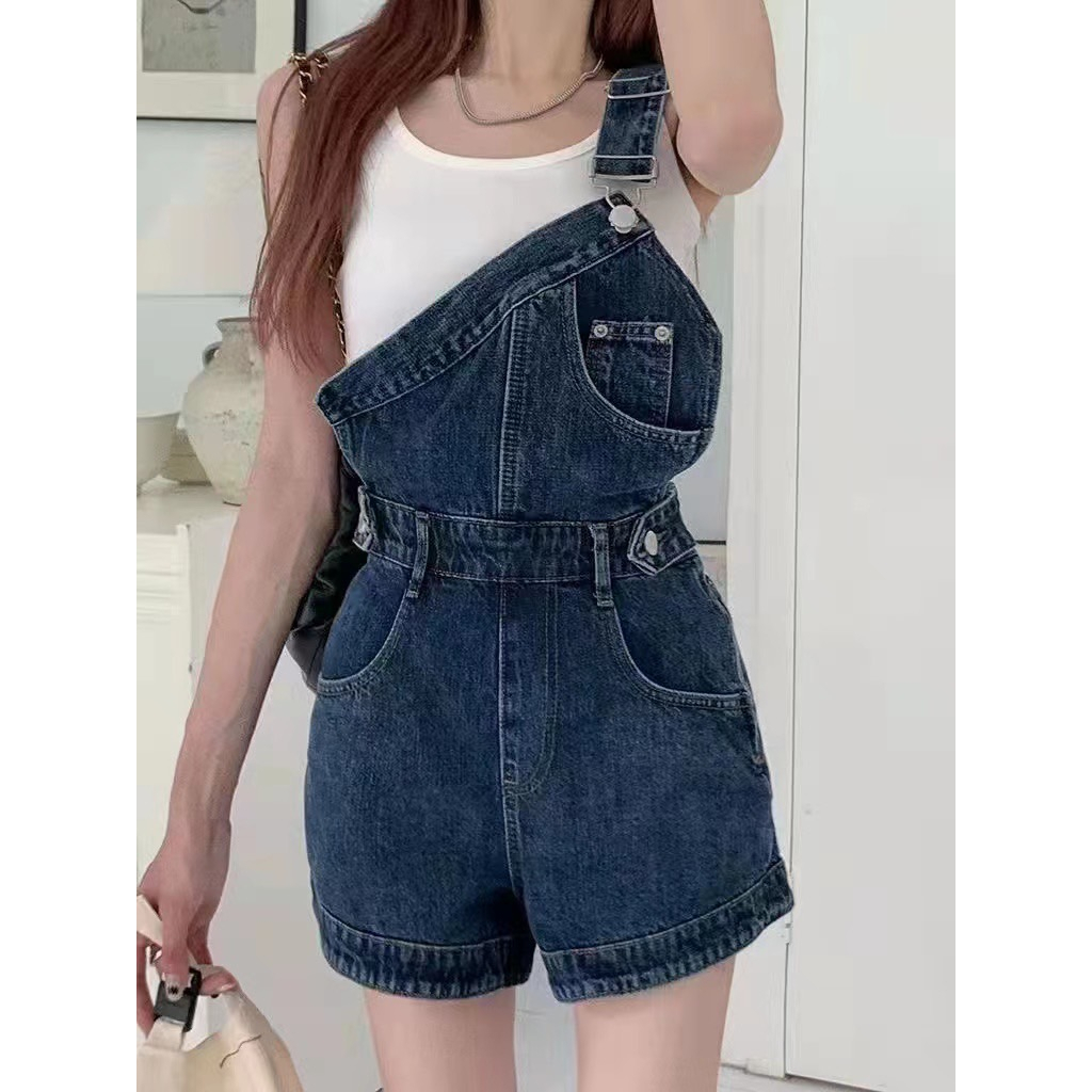 𝗡𝗲𝘄 เอี้ยมยีนส์ขาสั้นสีเข้ม มีกระเป๋า ไหล่เดี่ยว