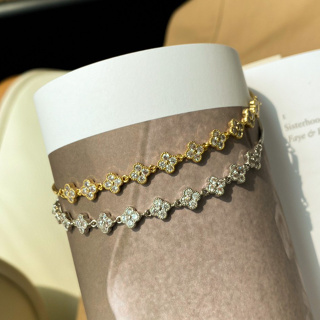 whisper.ring - Palesa Bracelet (Silver/Gold) กำไลข้อมือ จี้ดอกไม้จิ๋ว