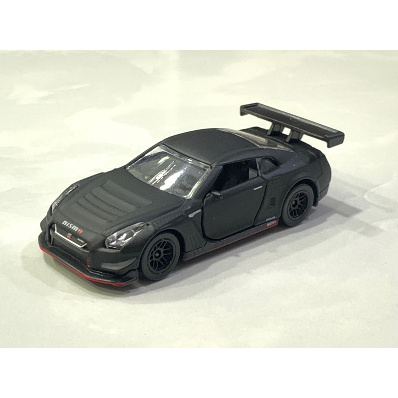 รถเหล็ก 1/64 NISSAN GTR  r35 Nismo สีดำด้าน แบรน์ majorette