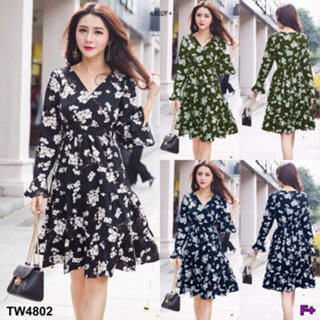 CS4802 มินิเดรสลายดอกคอวีไข้วอก V-neck floral mini dress