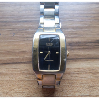 นาฬิกา Casio LP-1165 Watch Size 22mm สีทอง มือสอง ของแท้