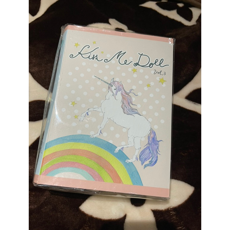 กล่องเปล่า kiss me doll รุ่นปกหนังสือ ลายม้า Unicorn vol. 3