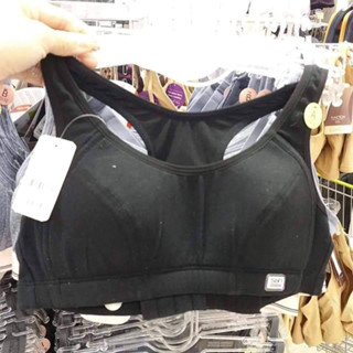 Sabina เสื้อชั้นใน รุ่น Sport Bra สีดำ แบบสวม SBB1002