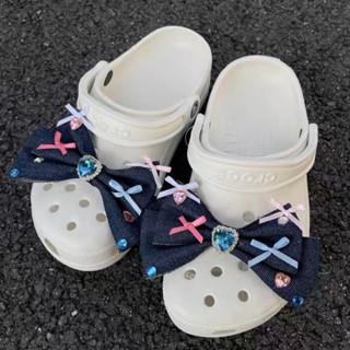 โบว์ติดรองเท้า Jibbitz crocs jeans ribbon👖🎀**เซ็ต2ชิ้น | Jibbitz ribbon crocs