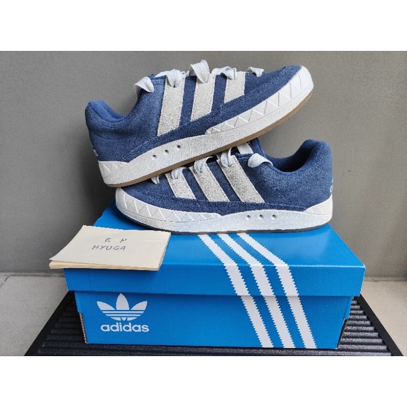 Adidas Adimatic รองเท้าผ้าใบหนังกลับ สี Night Marine Gum / Blue Crystal White