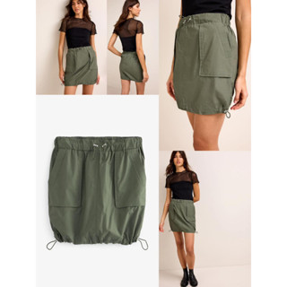 Next Utility Cargo Mini Skirt  กระโปรงทรงคาโก้ เอวยางยืดมีเชือกผูกเอว ชายกระโปรงมีเชือกรูดปรับได้ กระเป๋าล้วง 2 ข้าง