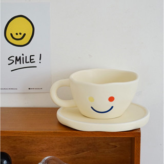 ชุดแก้วกาแฟน่ารัก ลายยิ้มมินิมอลสีขาว ชุดแก้วกาแฟเซรามิกน่ารัก