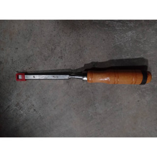 สิ่วลบเหลี่ยมด้ามไม้ STAR ขนาด3/8 นิ้ว *อ สิ่วลบเหลี่ยมด้ามไม้ STAR STAR WOOD CHISEL WITH WOODEN HANDLE