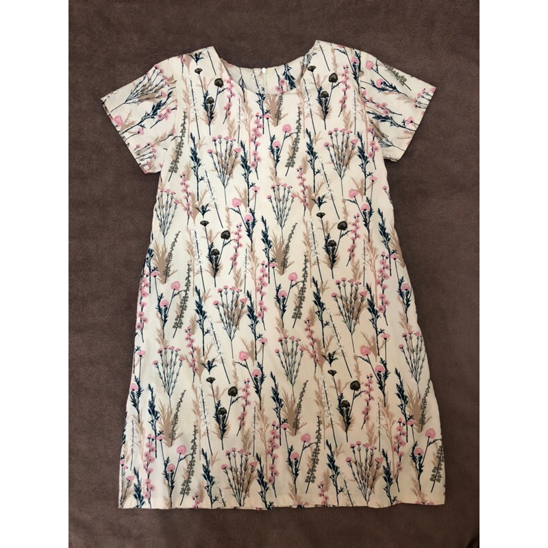 เดรสจากร้านlittle.clothest