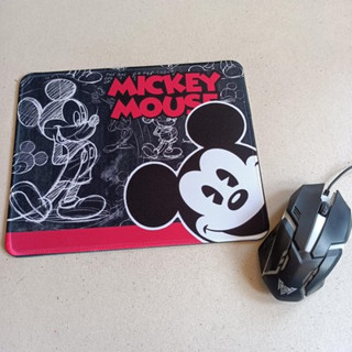 mousepad (mouse pad) แผ่นรองเม้าส์ ทรงเหลี่ยม ขนาด 10x8 นิ้ว เนื้อหนา ลาย Mickey mouse มิกกี้เม้าส์ มิคกี้เม้าส์