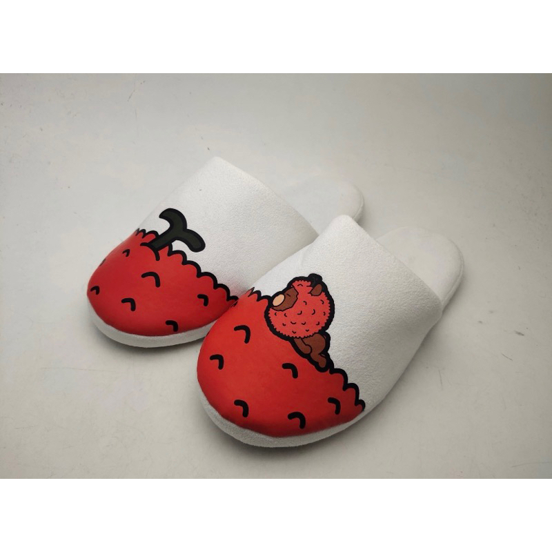 รองเท้าแตะสำหรับสวมใส่ในบ้าน Lychee & Friends ลวดลายน่ารัก 2 รูปแบบ