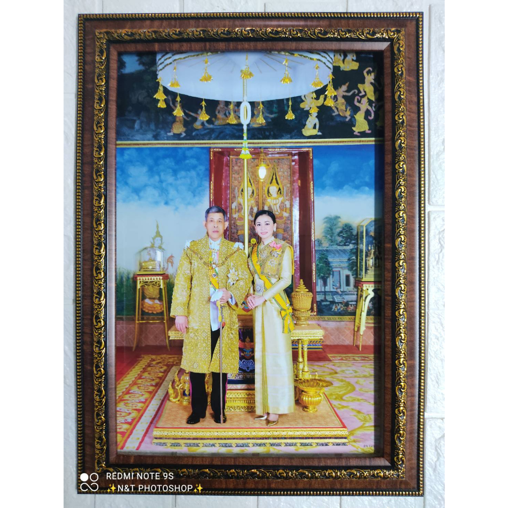 ร้านภาพมงคล888 ภาพ ร.10พร้อมราชินี ขนาด10×15นิ้ว ใส่กรอบทองอย่างดี ขนาดภาพ10×15นิ้ว ขนาดรวมกรอบ 13×18 นิ้ว ราคา ถูกที่สุด ดีลบีเคเค แกลเลอรีภาพที่ 8