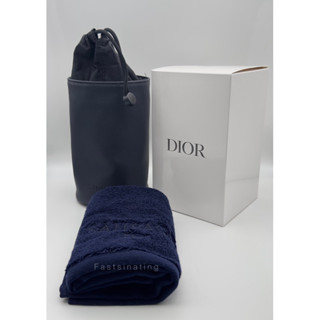 Dior Cosmetic Bag พร้อมผ้าเช็ดหน้า Sauvage