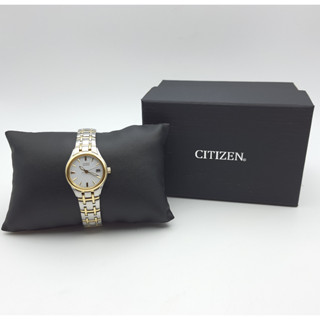 นาฬิกา CITIZEN WOMENS EW1264-50A ECO DRIVE WHITE DIAL TWO TONE STAINLESS STEEL WATCH 25 MM พร้อมกล่อง (ใหม่)