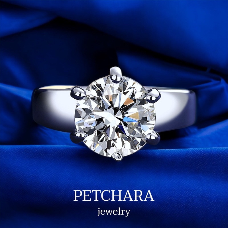 PETCHARA แหวนเพชรโมอีสผู้หญิง 5 กะรัต ฝังหกหนามเตย น้ำ 100-98 เงินแท้ 92.5% D-VVS1 : D2054