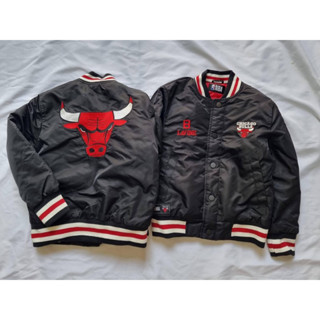 Primark NBA jacket หล่อมากกกก หายากมากจ้า รุ่นนี้หนานะคะ ใส่ไปต่างประเทศได้เลย