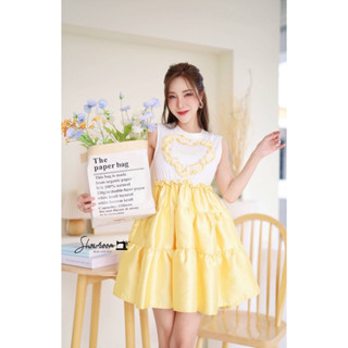 ♥️ M7 Showroom Dress เดรสสั้น คอกลม แขนกุด ตัดต่อผ้าสีขาวและสีเหลือง เดรสใส่เที่ยว ชุดแม่ชม