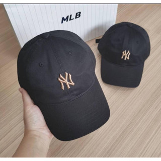 พร้อมส่ง MLB Shadow Twinkle Ball Cap หมวกสีดำ โลโก้ทอง ⚫️💰 Free size ด้านหลังหมวกมีสายปรับขนาดได้