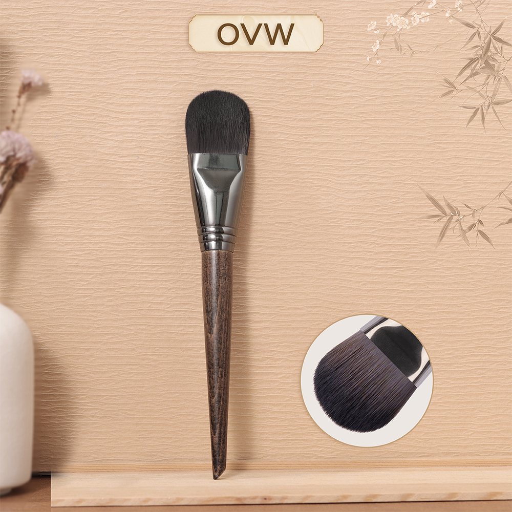 OVW แปรงรองพื้นสังเคราะห์ 1 ชิ้น XQ06