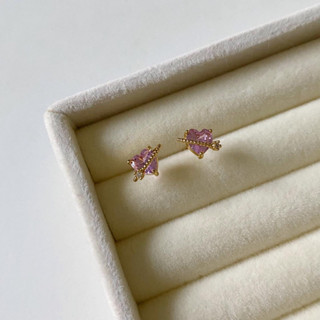 Pinky heart gem stud (14k+brass) - ต่างหูรูปหัวใจสีชมพู