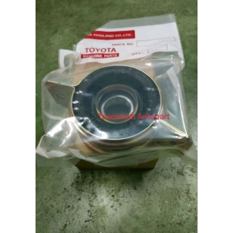 ยางหิ้วเพลากลาง COMMUTER KDH222 2KD 2TRFE ตุ๊กตาเพลากลาง 37230-26030