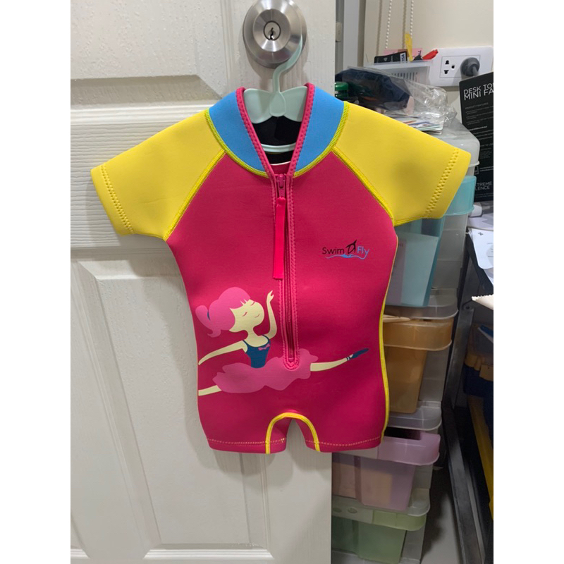 ชุดว่ายน้ำเก็บอุณหภูมิ ชุดว่ายน้ำเด็ก swimfly