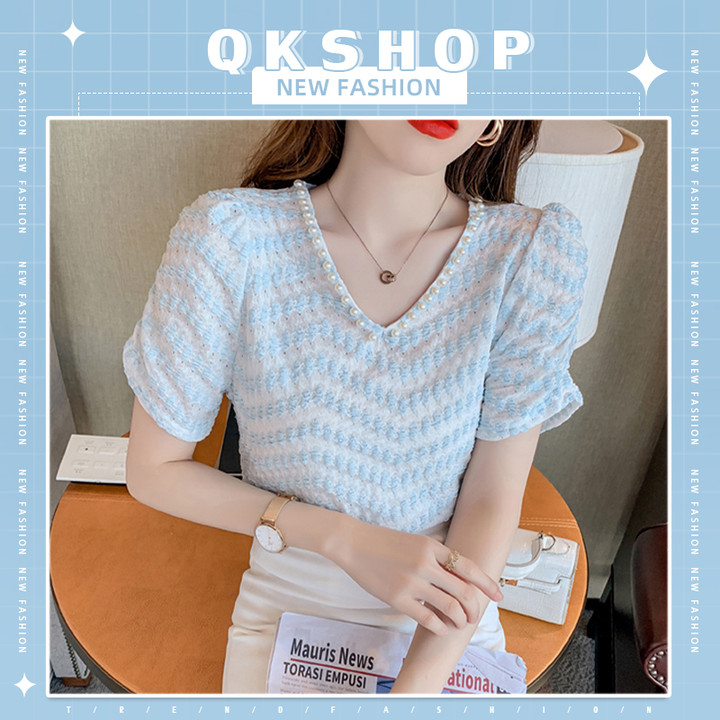 QKshop ร้านในไทย เสื้อแฟชั่นหญิง เสื้อแขนสั้นผู้หญิงเข้าใหม่ งานแขนสั้นคอวี สีมินิมอลมาก ตัดเย็บเก็บงานมาดีมากๆค่ะซิส ป