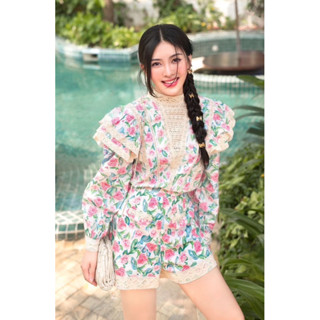 ชุดเซต เสื้อกางเกงลายดอกไม้
