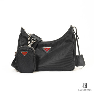 PRADA RE-EDITION 2005 BLACK NYLON REDHW