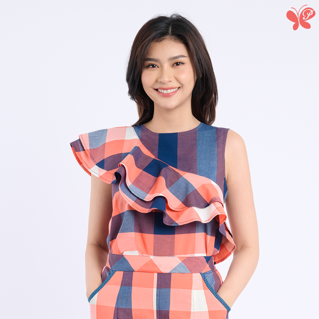 เสื้อแขนกุดผู้หญิง [Papillon] Women Chommanad Top - Modern Thai Plaid ตกแต่งด้วยชายระบายช่วงหน้าอก ทอลายผ้าขาวม้าไทย