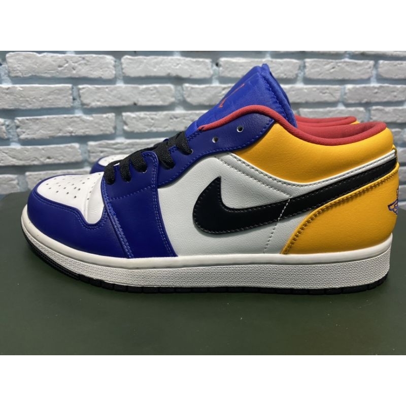 Nike Jordan1 Low Royal Yellow มือ2 size 42/26.5cm.💥ราคาsaleท้ายปี💥