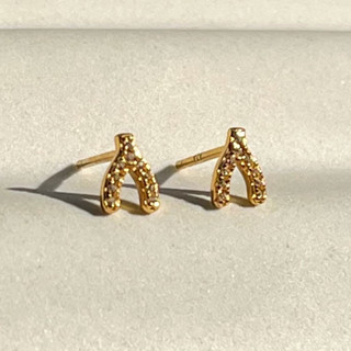 LAC.COLLECTION - Wishbone Stud Earrings ✨