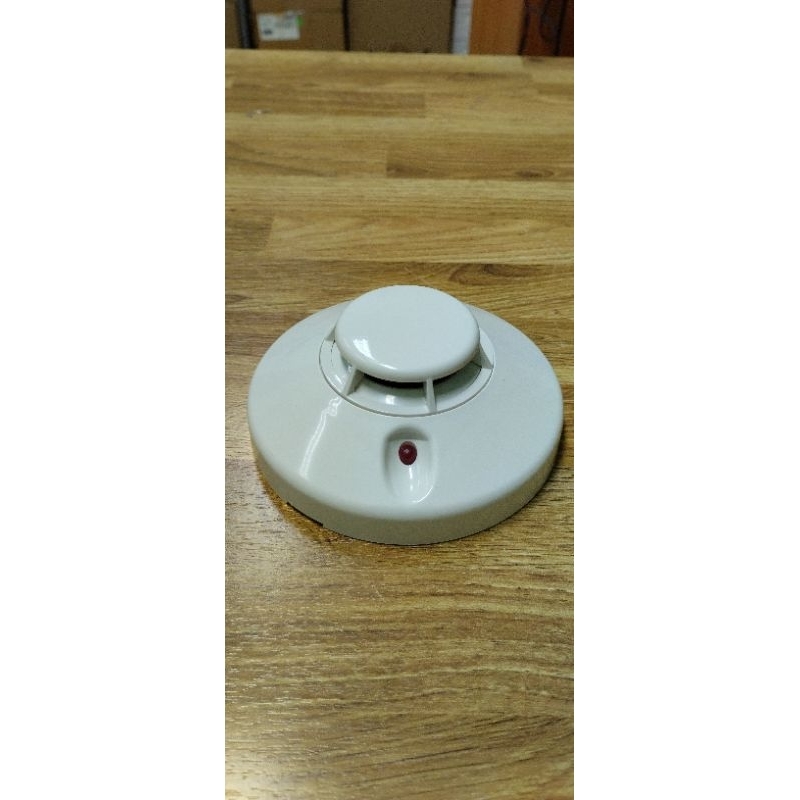 อุปกรณ์ตรวจจับควัน Smoke Detector รุ่น882